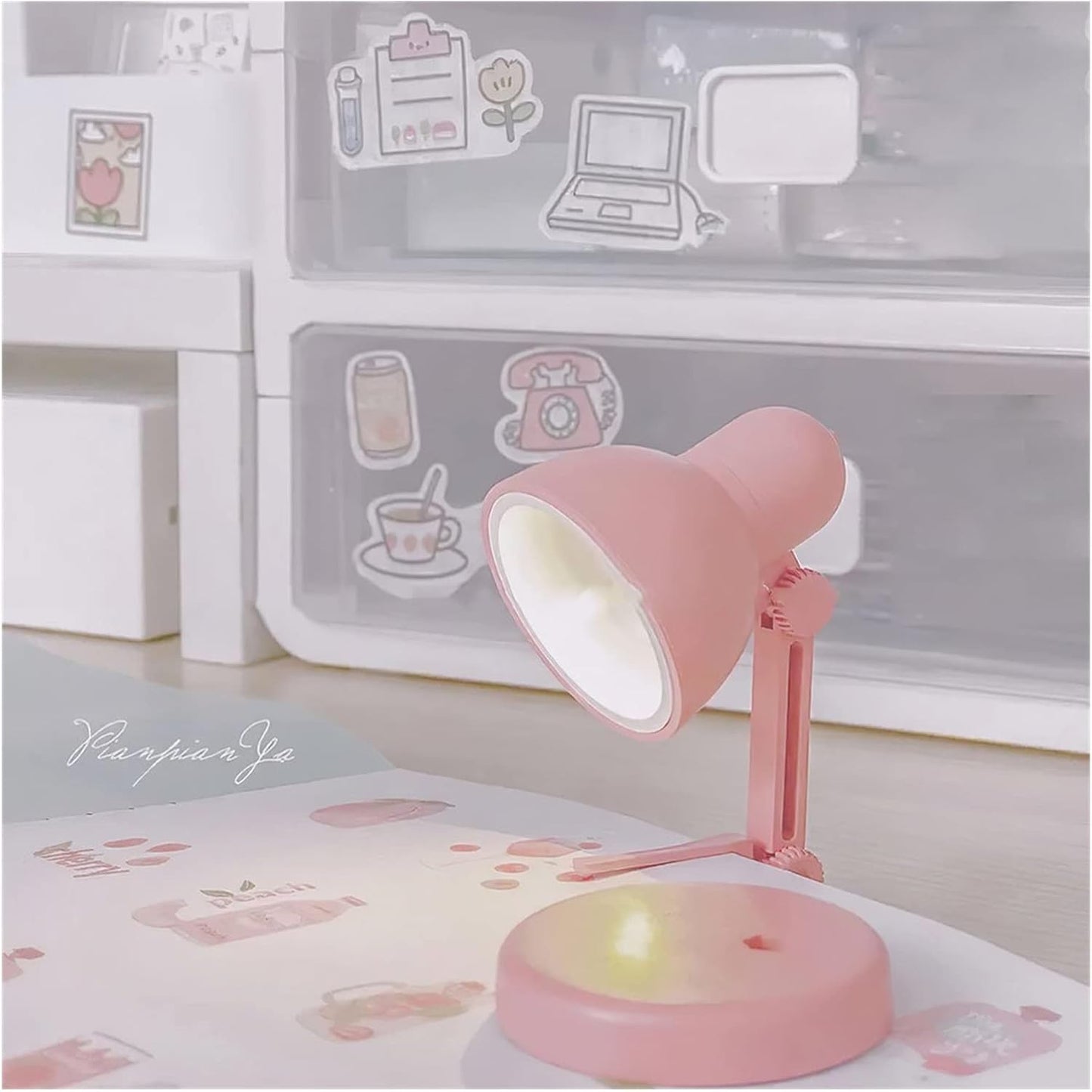 Lampe à Livre - MiniTableLamp™ - Rose - Cozy Télétravail
