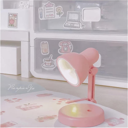 Lampe à Livre - MiniTableLamp™ - Rose - Cozy Télétravail