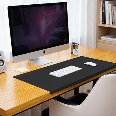 Sous main  bureau noir élégant et imperméable pour clavier et souris.